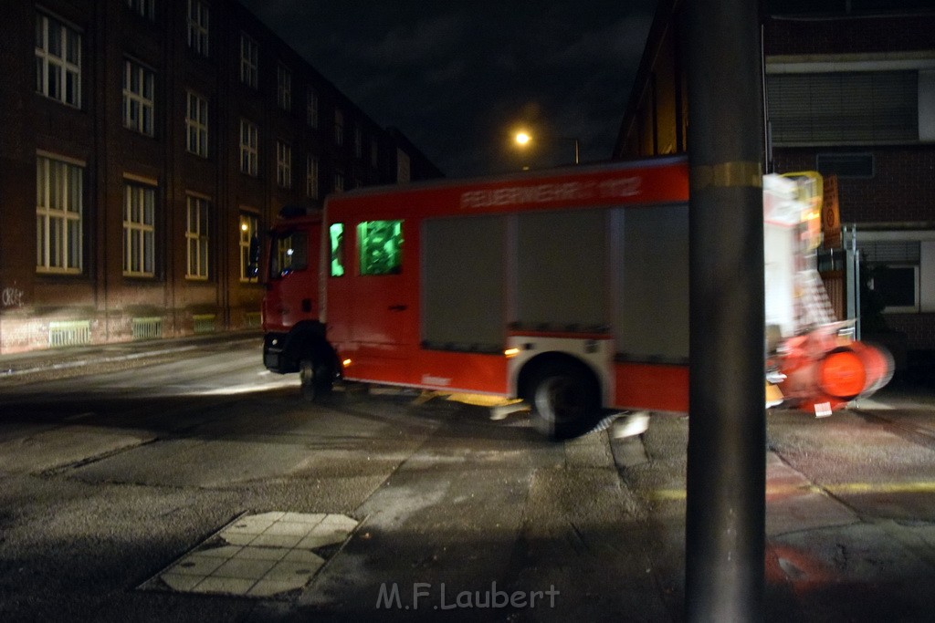 Brand Buerocontainer KHD Gelaende Koeln Deutz Deutz Muelheimerstr P14.JPG - Miklos Laubert